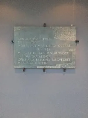 Plaque aux Morts INSA à Saint-Étienne-du-Rouvray