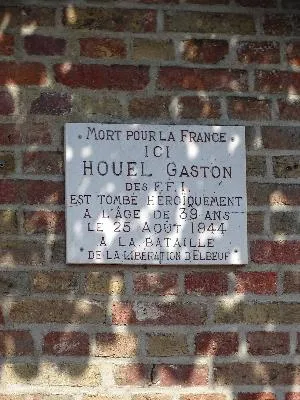 Plaque Gaston Houel à Elbeuf-sur-Seine