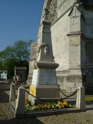 Monument aux morts de Beuzeville-la-Grenier