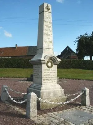 Monument aux morts de Fontaine-en-Bray