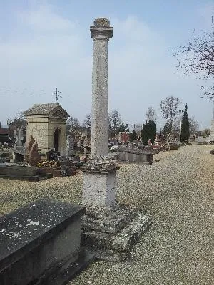 Calvaire du cimetière de Petit-Couronne