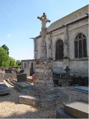 Croix du cimetière de La Londe