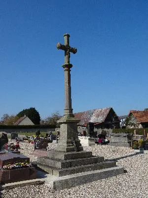 Calvaire moderne du cimetière de Fresquiennes