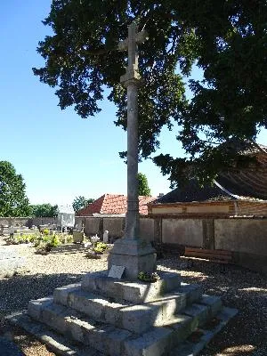 Calvaire du cimetière de Sainte-Croix-sur-Buchy