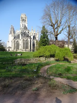 Jardin de l'Hôtel de Ville (Saint-Ouen) à Rouen