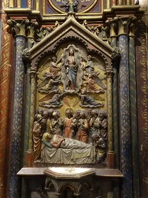 2 bas-reliefs : l'Immaculée Conception, la Dormition, l'Assomption de la Vierge
