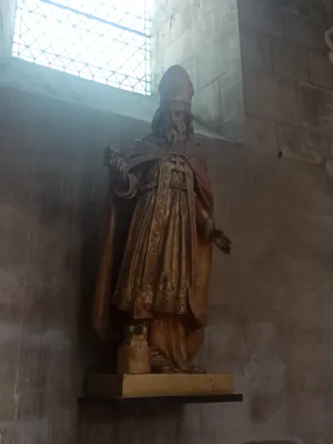 deux statues : Saint Laurent et Saint évêque