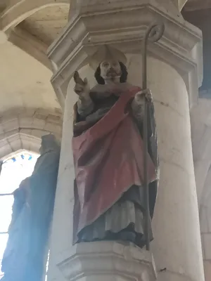 statue : Saint Eucher évêque d'Orléans
