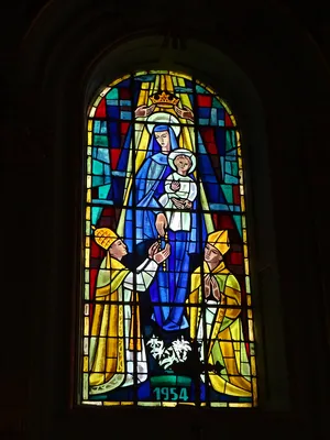 Baie 0 : Vierge du Rosaire