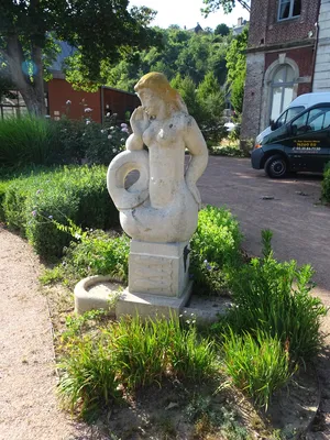 Statue de la Sirène à Caudebec-en-Caux