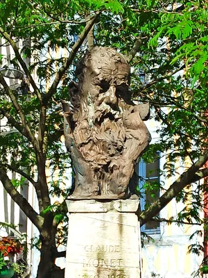 Buste de Claude Monet, place Saint-Amand à Rouen