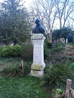 Buste d'Émile Verhaeren à Rouen