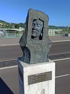 Buste de Jean-François de La Pérouse sur le Pont Boieldieu à Rouen