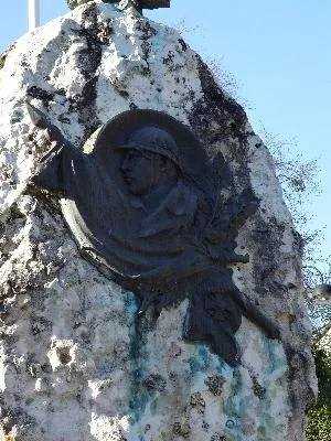 Monument aux morts de Freneuse