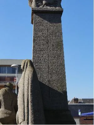 Monument aux morts de la mairie de Saint-Étienne-du-Rouvray