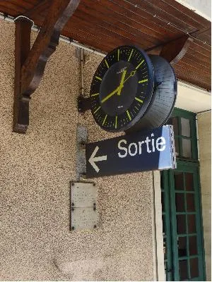 Plaques SNCF de la gare du Houlme