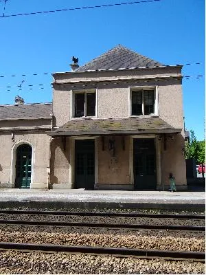Plaques SNCF de la gare du Houlme