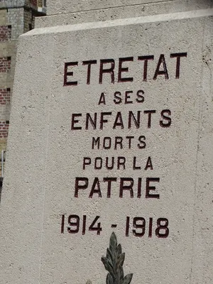 Monument aux morts d'Étretat
