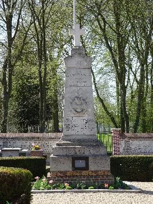 Monument aux morts des Essarts