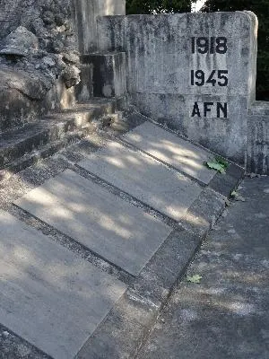 Monument aux Morts 14-18 du cimetière de Darnétal