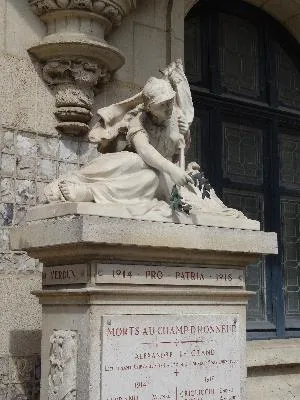 Monument aux morts de La Bénédictine de Fécamp