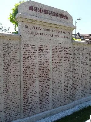 Monument aux morts 14-18 et 39-45 de Petit-Quevilly