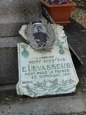 Monument aux morts de Gancourt-Saint-Étienne