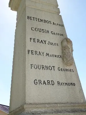 Monument aux morts d'Haucourt