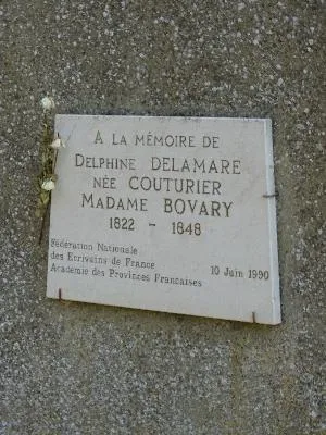 Monument Mme Bovary de Ry