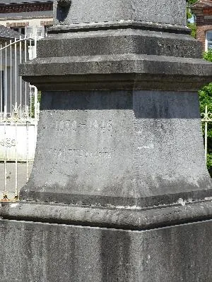 Monument aux morts de Ménerval