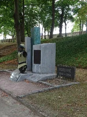 Monument aux Morts du 71e Génie à Oissel
