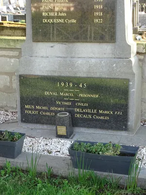 Monument aux Morts de Berville-sur-Seine
