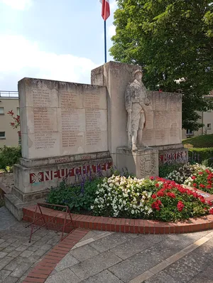 Monument aux Morts de Neufchâtel-en-Bray