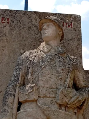 Monument aux Morts de Neufchâtel-en-Bray