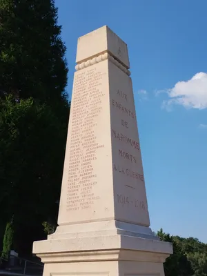 Monument aux Morts du cimetière à Maromme