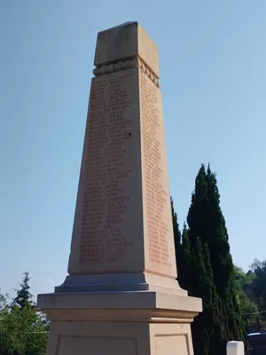 Monument aux Morts du cimetière à Maromme