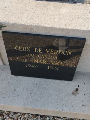 Monument aux Morts du cimetière à Maromme