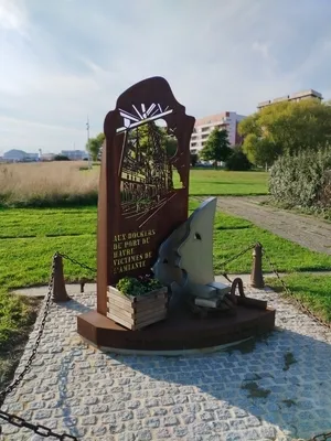 Monument aux Dockers du Havre victimes de l'Amiante