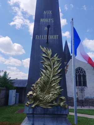 Monument aux Morts de Fallencourt