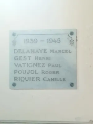 Plaques aux Morts de l'Église Saint-Laurent à Rétonval