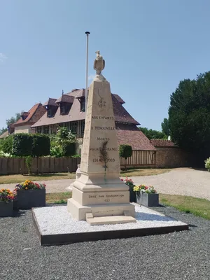 Monument aux Morts d'Hénouville