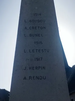 Monument aux Morts de Saint-Ouen-du-Breuil