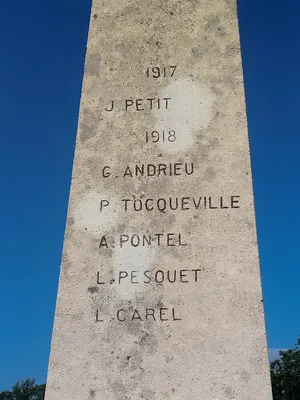 Monument aux Morts de Saint-Ouen-du-Breuil