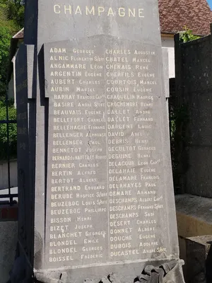 Monument aux Morts du cimetière de Montivilliers