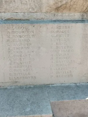 Monument aux Morts du Houlme