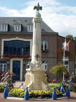 Monument aux morts de Fontaine-le-Bourg