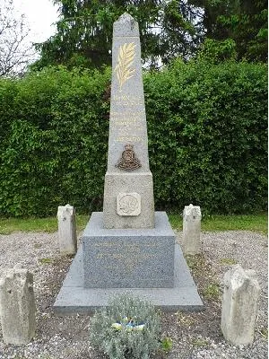 Monument aux Soldats canadiens de Neufchâtel-en-Bray