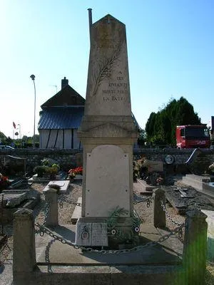 Monument aux morts de Saint-Arnoult