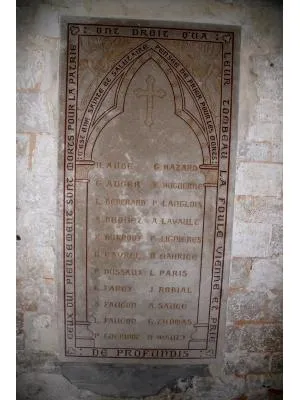 Plaque aux Morts de l'église Saint-Thomas-Becket à Mont-Saint-Aignan