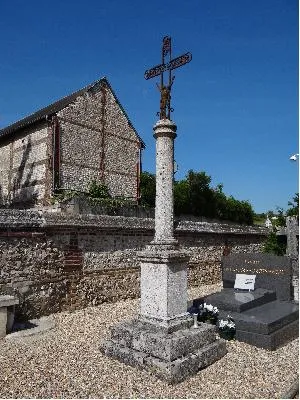 Croix du cimetière de Sotteville-Sous-le-Val